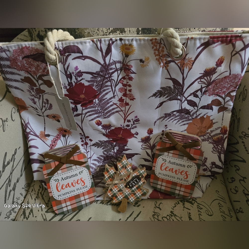Fall 4 Piece Set: 3 Fall Decor, 1 Leaf Design Zip Top Tote W/ Rope Handles NWT
